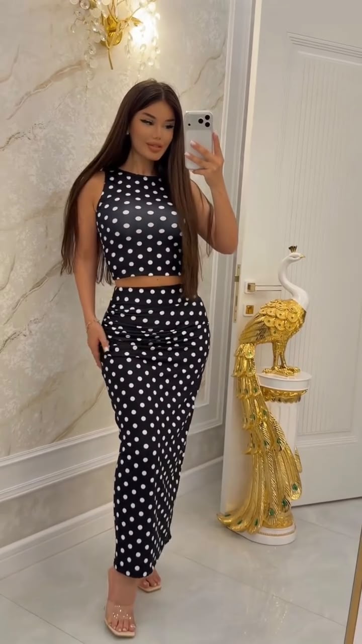 Ensemble Pois Chic – Élégance Intemporelle